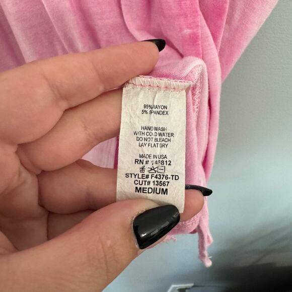 Caution to the Wind Pink Tie Dye Sleeveless Top Size Medium Front Side Knot - Picture 5 of 6